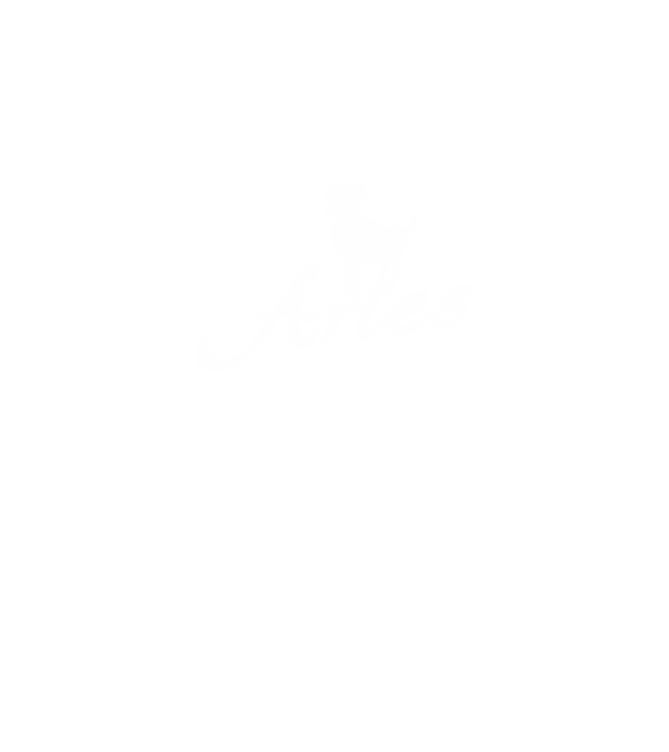  minta sötétszürke pólón