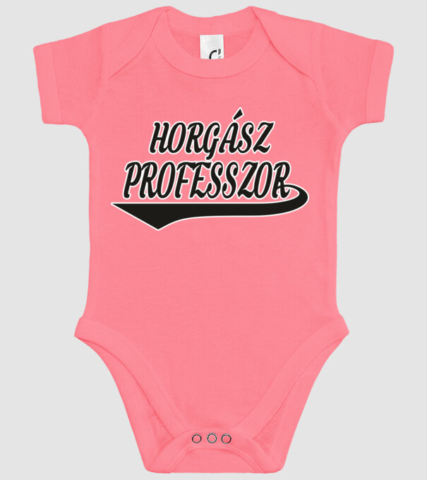  minta rózsaszín pólón