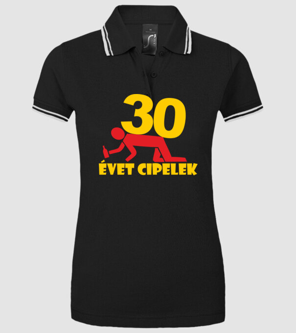  minta fekete pólón