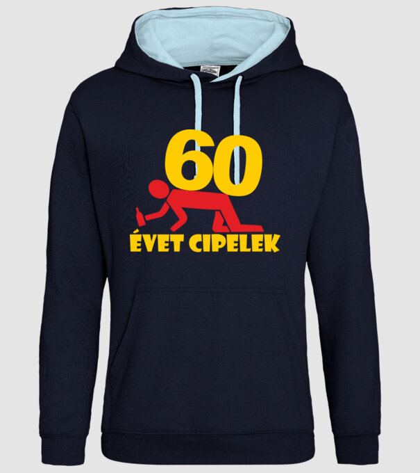 minta sötétkék pólón