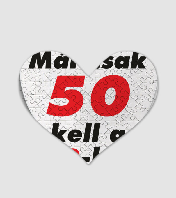 minta fehér pólón